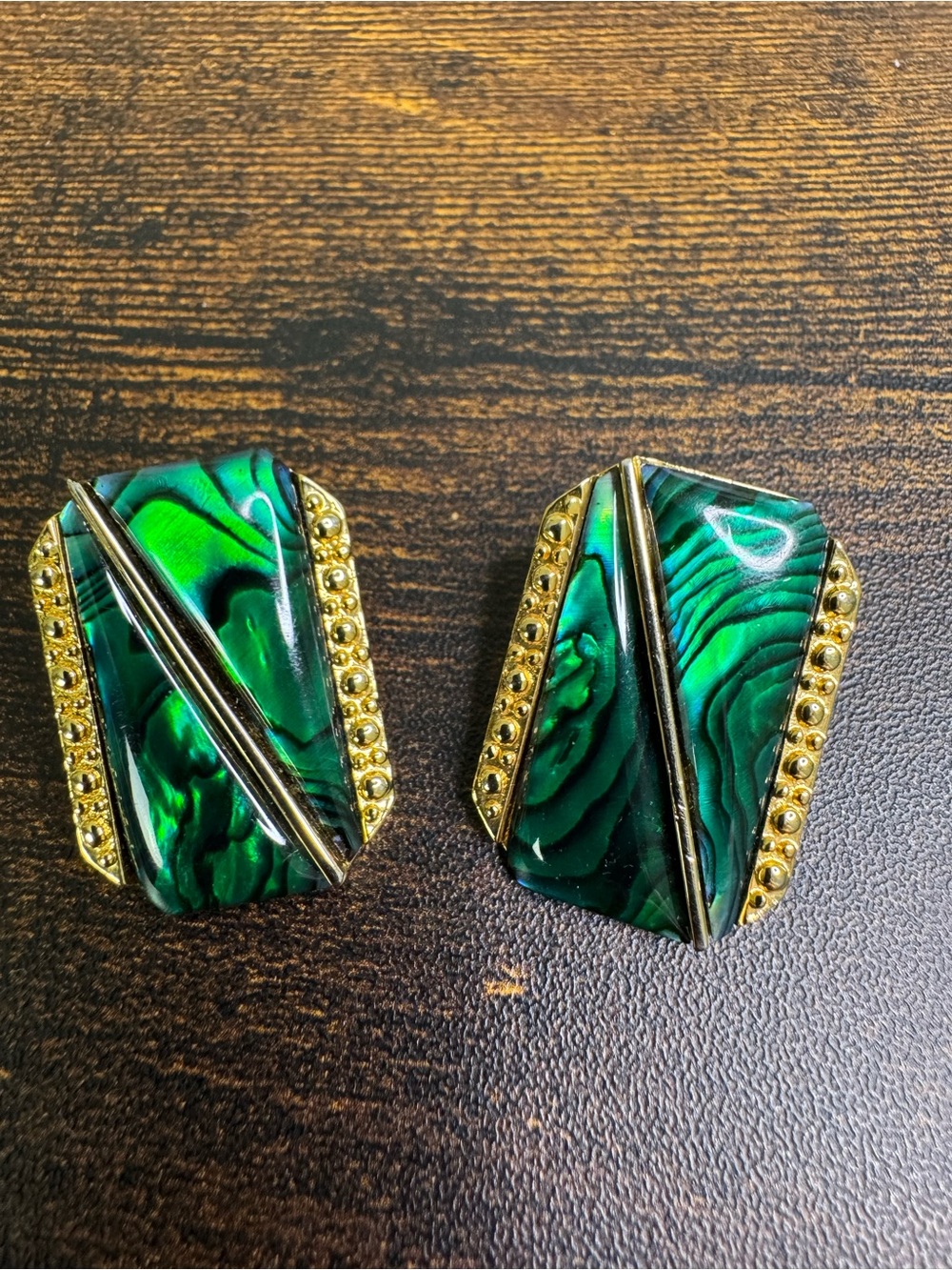 Green Marbled Abalone Style Gold-Trim Women's Clip-On Earrings